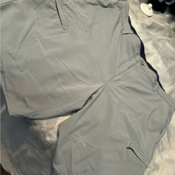 Men’s Golf Shorts w Pocket Detail. Sleek Stylish Must Have. Light Gray, 38 NEW - Picture 10 of 11